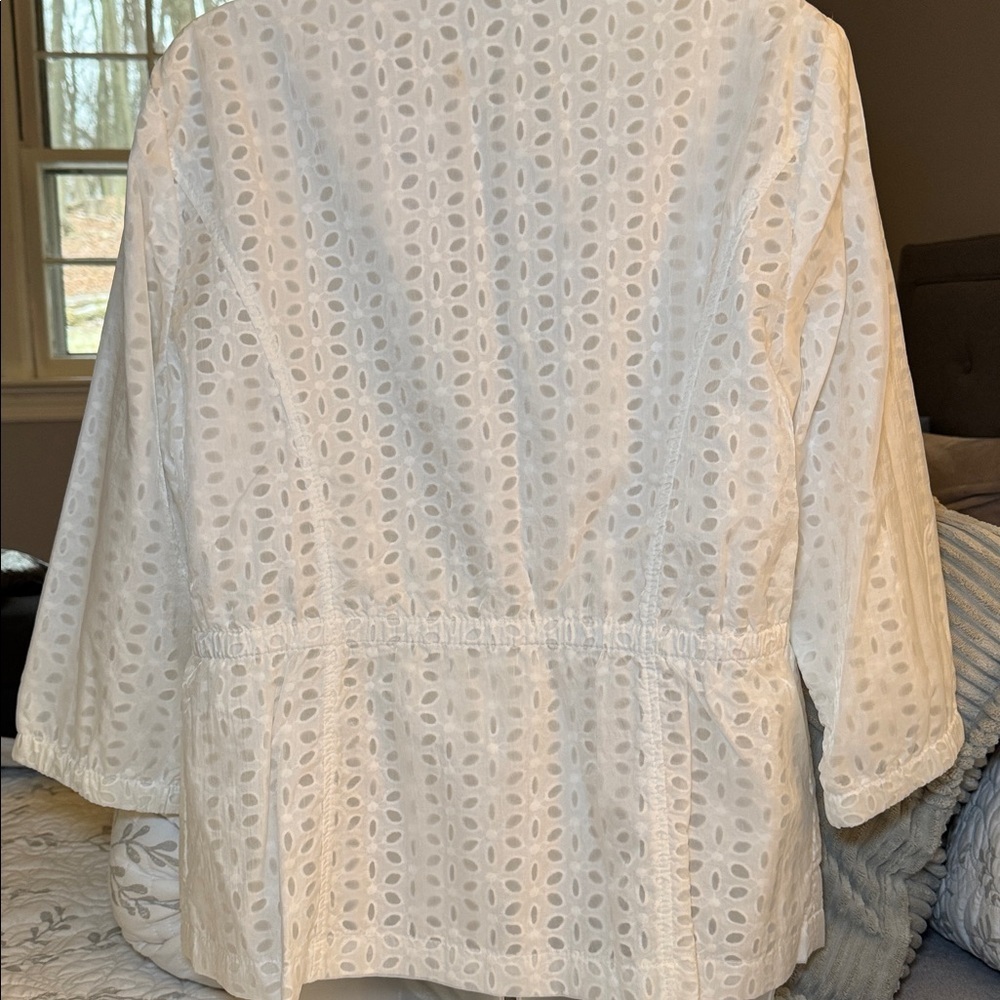 Chico’s White Eyelet Jacket Lightweight Snap Front Size Chico’s 1 US M - Picture 5 of 11